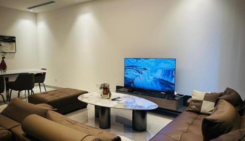 Two-Bedroom Apartment with Balcony and Sea View