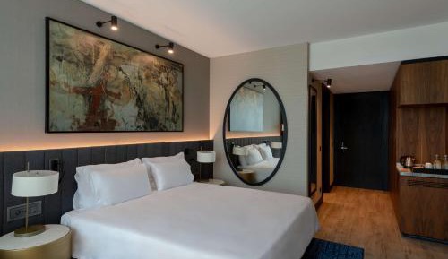 Standard Room with City View