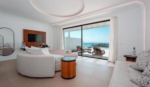 Presidential Suite Sea View with Big Private Pool