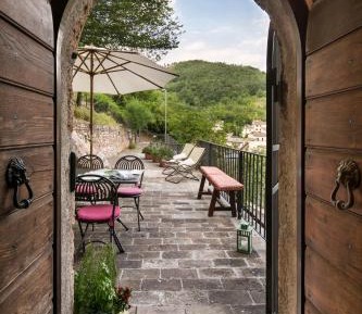 Apartment with Terrace
