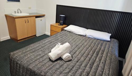Standard Double Suite with Shared Bathroom