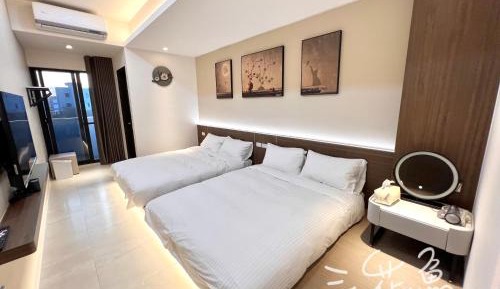 Quadruple Room with Balcony