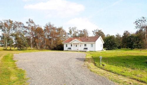 Two-Bedroom Holiday Home