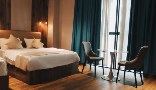 Triple Room with City View