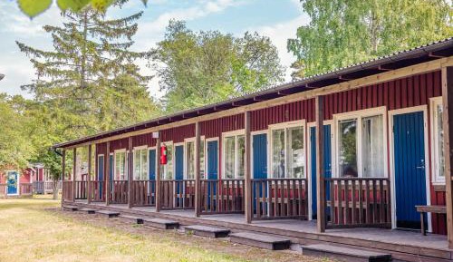 Basic Twin Room with Shared Bathroom - Annex