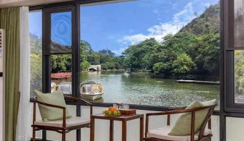 King Room with Lake View