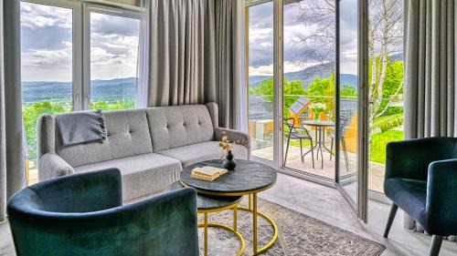 Three-Bedroom Premium Apartment