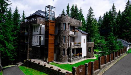 Eight-Bedroom House
