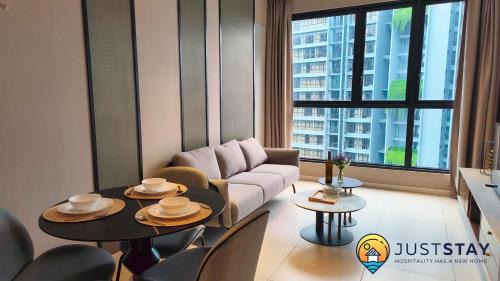 Two-Bedroom Deluxe Apartment