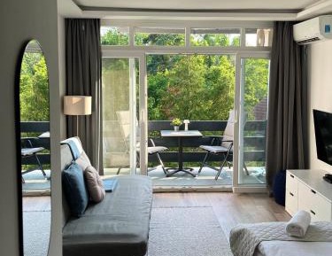 Studio with Garden View