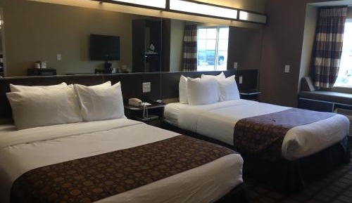 Queen Room with Two Queen Beds - Mobility Access/Non-Smoking