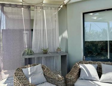 Deluxe Double Room with Balcony and Sea View