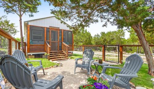 One-Bedroom Holiday Home