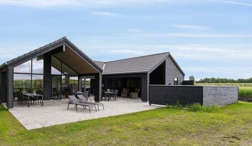 Six-Bedroom Holiday Home