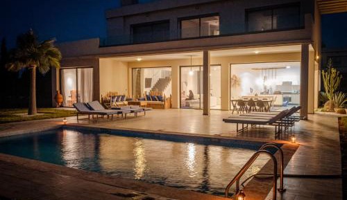 Villa with Sea View