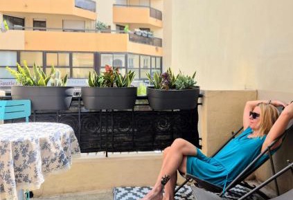 One-Bedroom Apartment with Balcony