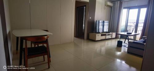 Two-Bedroom Deluxe Apartment with Balcony