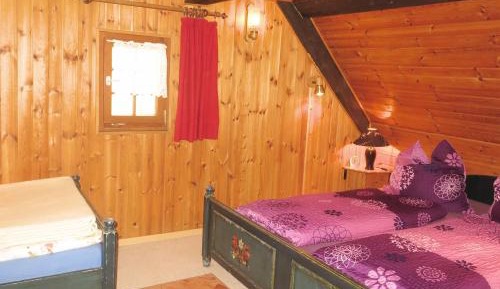 One-Bedroom Holiday Home