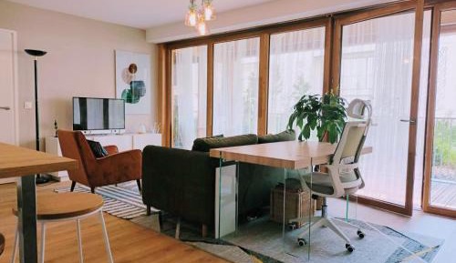 Apartment with Garden View