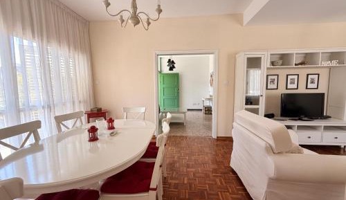Two-Bedroom Deluxe Apartment with Balcony