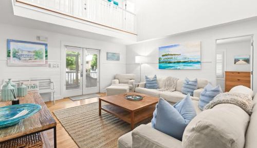 Four-Bedroom Holiday Home