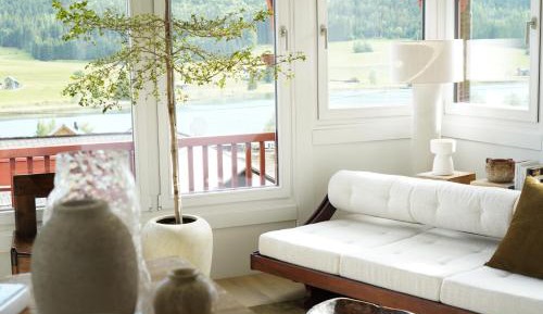 Two-Bedroom Apartment with Lake View