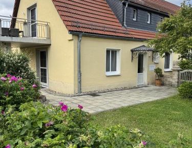 Apartment with Garden View