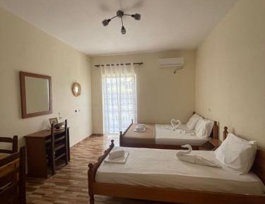 Basic Triple Room