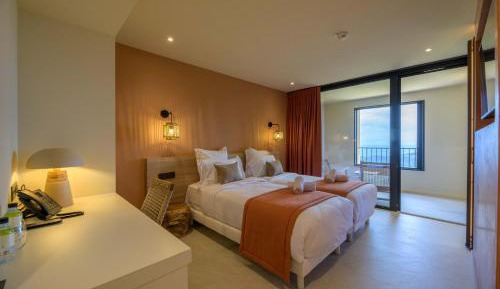 Twin Room with View