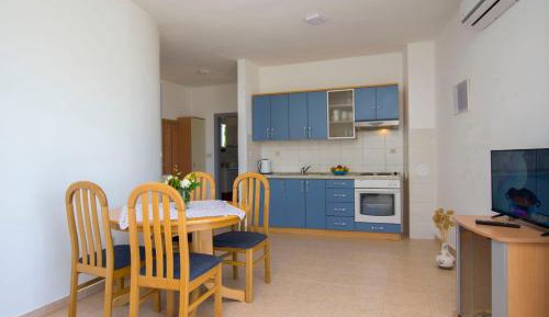 One-Bedroom Apartment with Terrace