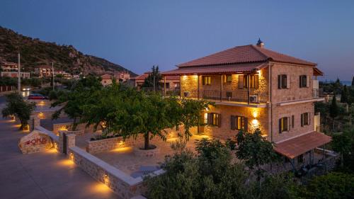 Two-Bedroom Deluxe Apartment with Ocean View