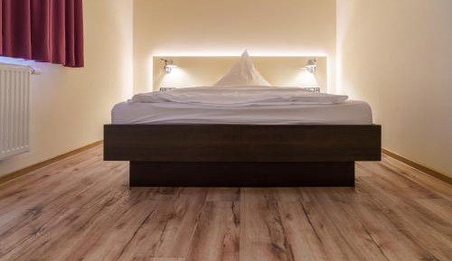 Large Single Room