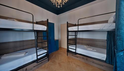 Bed in 4-Bed Mixed Dormitory Room