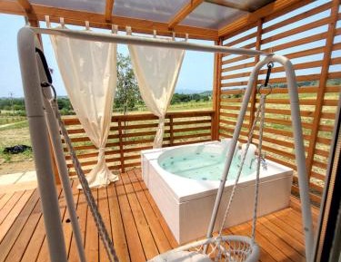 Deluxe Bungalow with Garden View