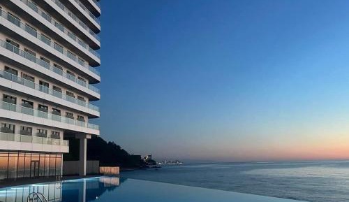 One-Bedroom Apartment with Balcony and Sea View
