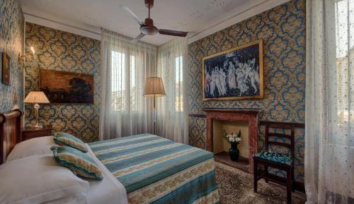 Superior Double or Twin Room with Canal View