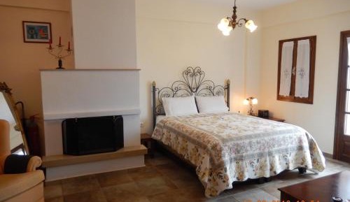 Studio with Balcony and Sea View (2-3 Adults)