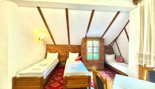 Classic Triple Room