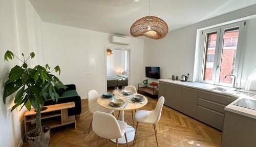 One-Bedroom Premier Apartment