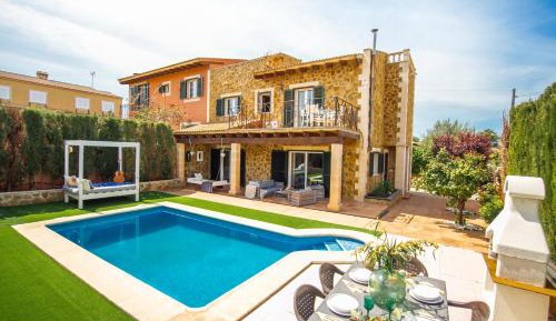 Deluxe Villa