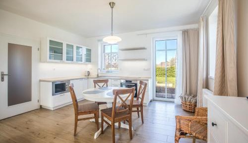 Suite with Garden View