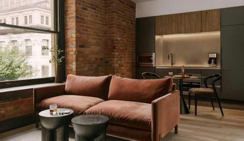 One-Bedroom Superior Apartment with Queen Bed