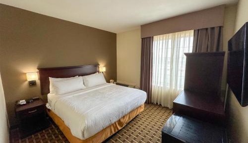 King Suite with Spa Bath