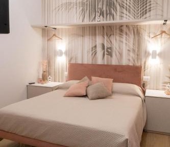 Queen Room with Spa Bath