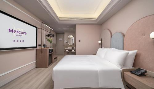 Standard King Room