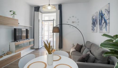 Superior One-Bedroom Apartment with Balcony