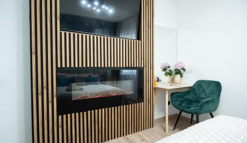 Superior Apartment with Electrical Fireplace