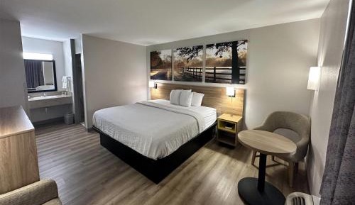 King Room - Non-Smoking