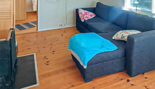 One-Bedroom Holiday Home