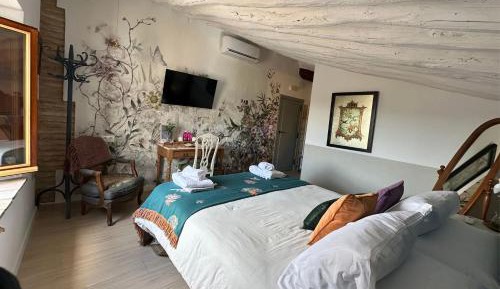 Double Room with Mountain View